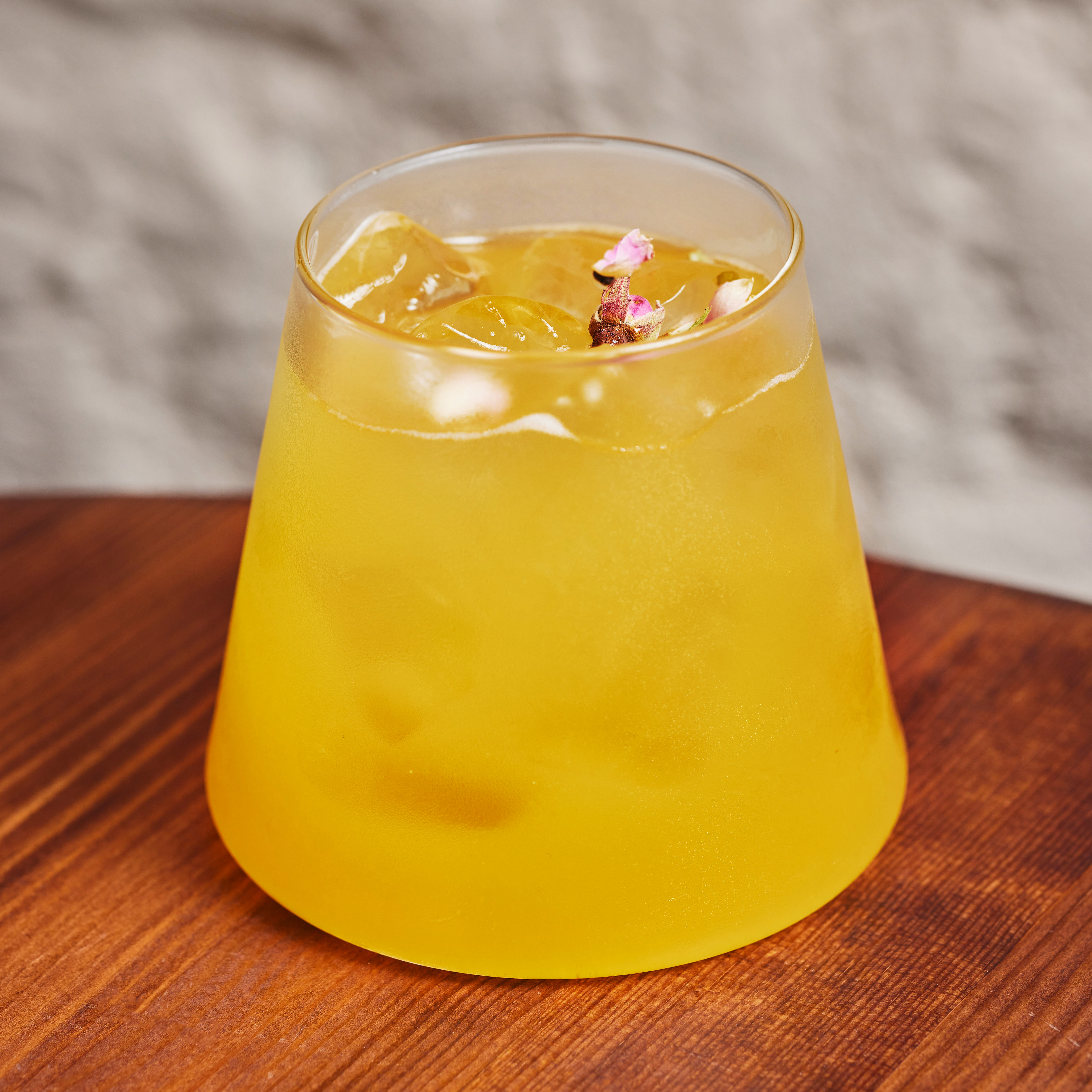 Cold tea peach-lime
