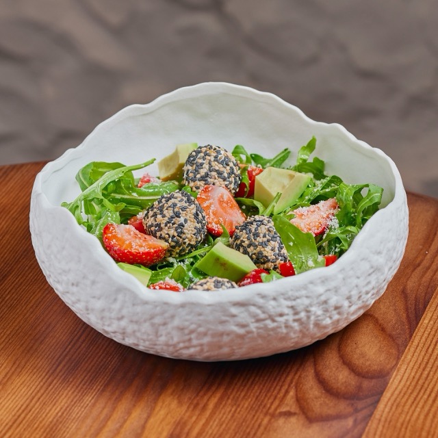 Salad with strawberries, feta and avocado